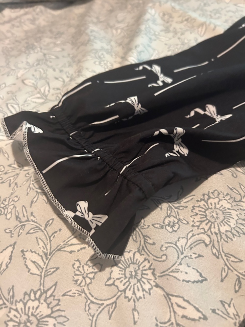 Black Bow Print Midi Dress – Classic Womenswear 🎀🎀 - Picture 3 of 6